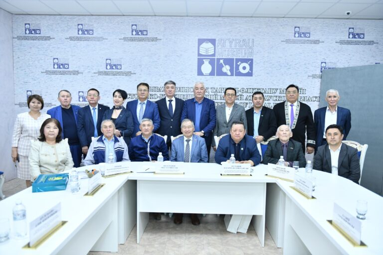 Ұлттық құндылықтар мен қазақ этнографиясы: республикалық экспедиция мүшелерімен өткен дөңгелек үстел