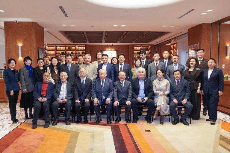 Қазақ-Қытай жас қаламгерлері шығармашылық кездесу өткізді