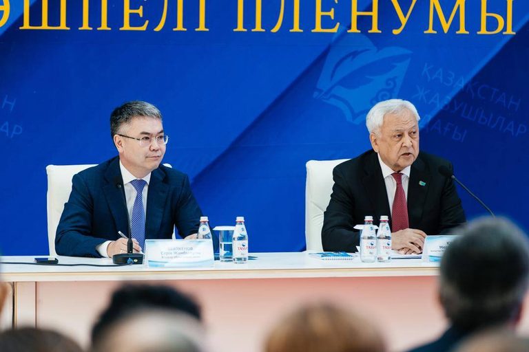 Жуырда Атырау облысының әкімі ауысты.